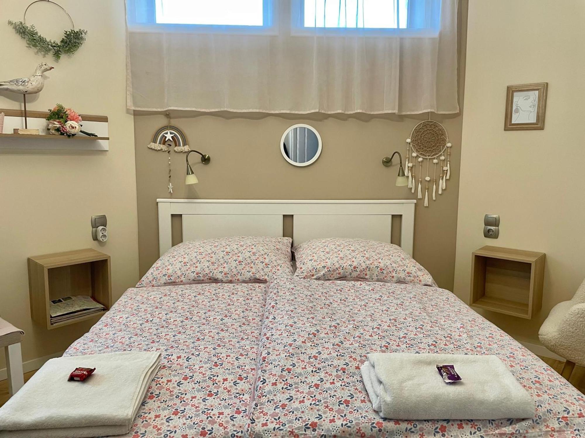 Bellavista 2 Apartman เอ็กเกอร์ ภายนอก รูปภาพ